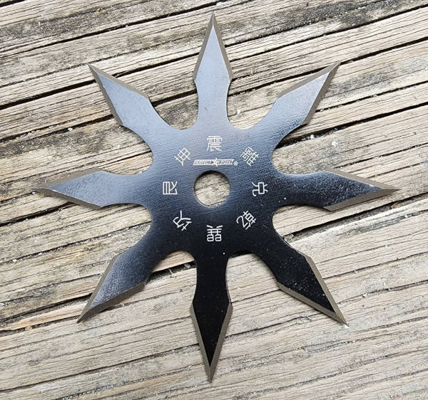 8 Point Ninja Star - Includes Sheath - Classic Design